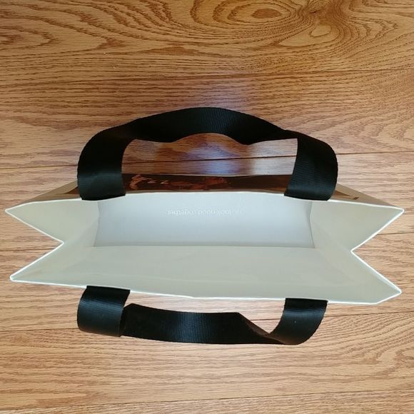 Free with Purchase | ARITZIA watermelon print small paper bag - Picture 4 of 6